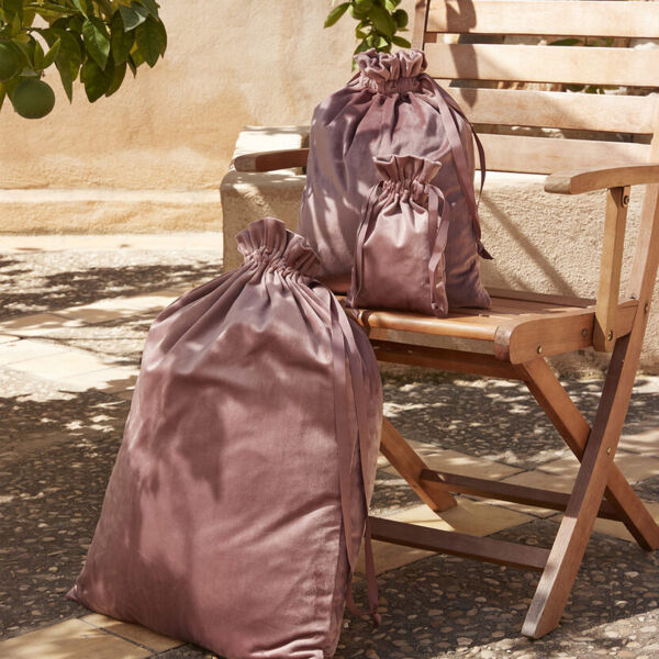 Velvet gift bag Thumbnail