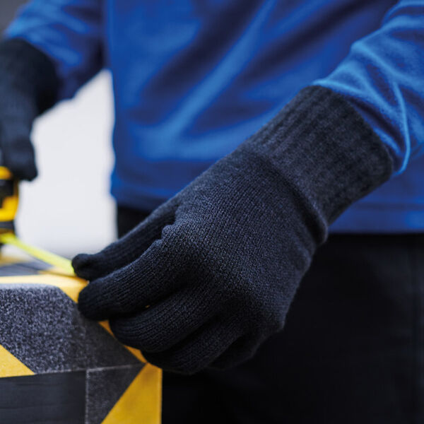 Knitted gloves Thumbnail